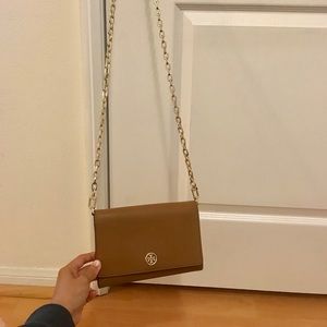 Tory Burch Robinson Chain Wallet